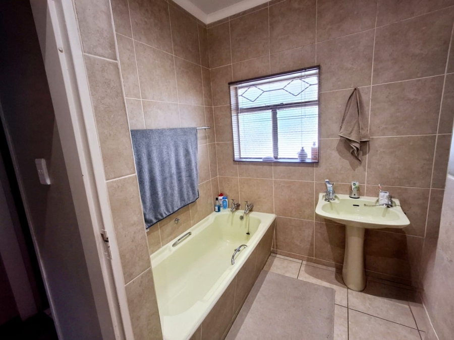 3 Bedroom Property for Sale in Sasolburg Ext 15 Free State